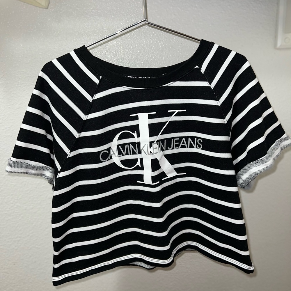 *NWOT* Calvin Klein Jeans Crop Top B&W Striped Tee